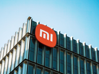 前高管王腾加仓小米，坚信“一定能重回增长”