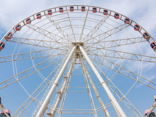 【评论】从“有假可休”到“敢休会休”，文旅繁荣差一个更合理的春秋假制度