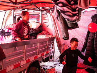 【图集】地震之后，一顶帐篷一个家