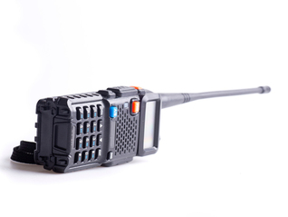 研报新知| 这家对讲机终端龙头有望迎来中东订单，股价存补涨可能