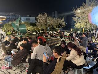 长三角楼市迎来小阳春：南京连夜排队抢房，杭州土拍“四月开门红”