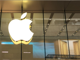 苹果WWDC 26海报暗示新版Siri形态，唤醒界面或带发光效果