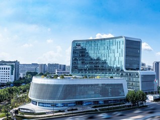 百亿之后，珀莱雅追的不再是增长